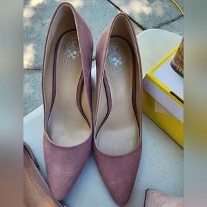 Vince Camuto 9M high heel shoes, Mauve colored